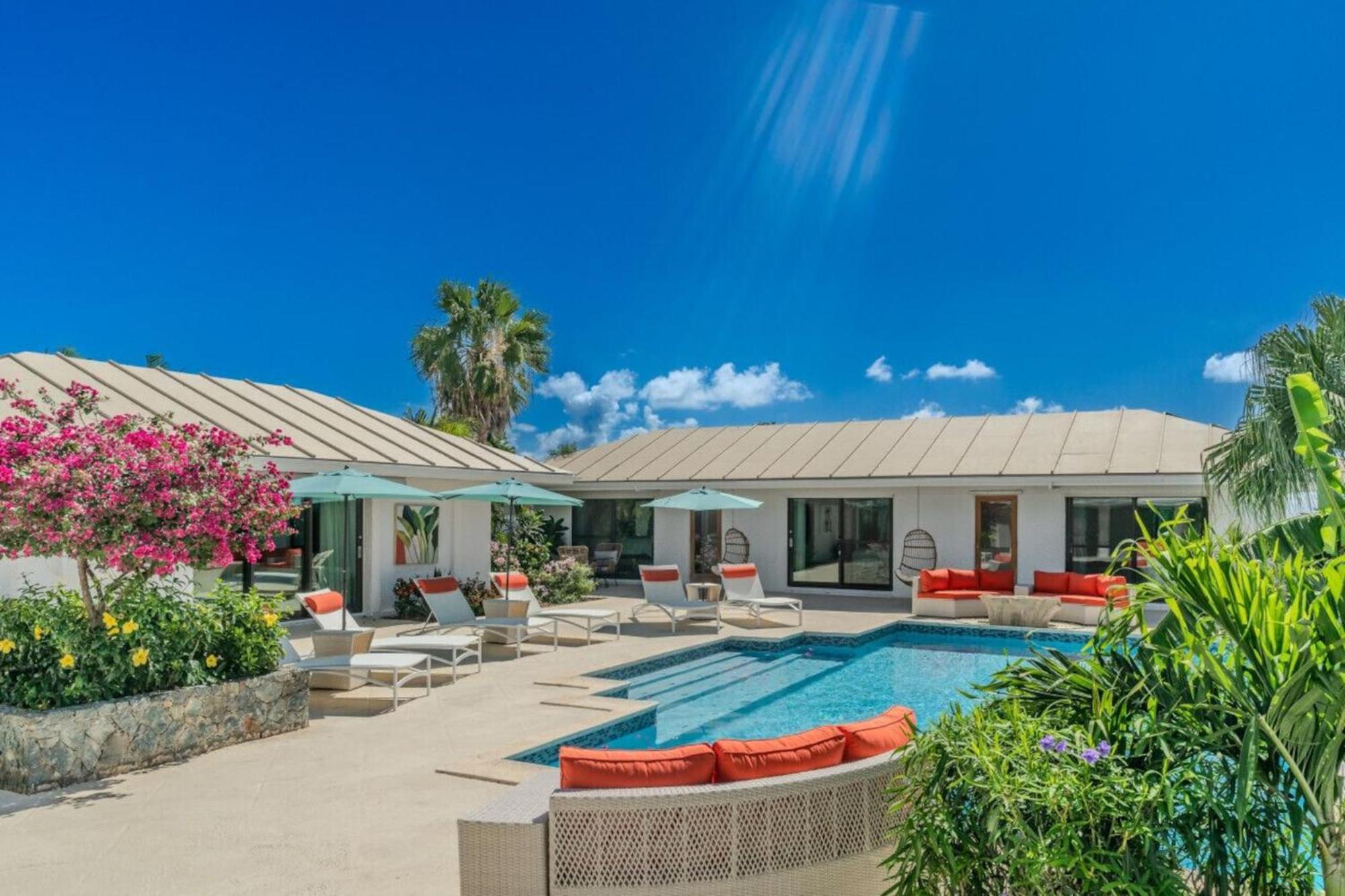 Royal Villa With A Huge Swimming Pool Cowell Battery Buitenkant foto
